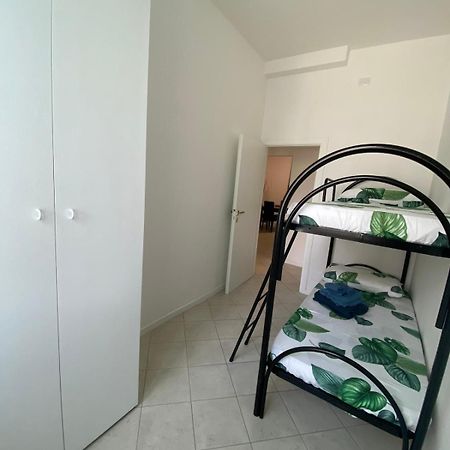 Ampio Appartamento In Posizione Strategica Rimini Kültér fotó